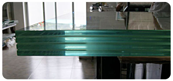Защитное стекло в стеклянных перегородках