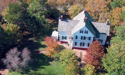 Пример дома с многощипцовой крышей