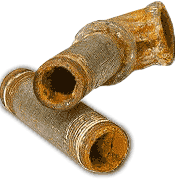 Заржавевшая железная труба