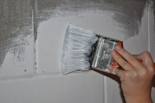 Фасадная краска по бетону для наружных работ: видео-инструкция по покраске своими руками, фото
