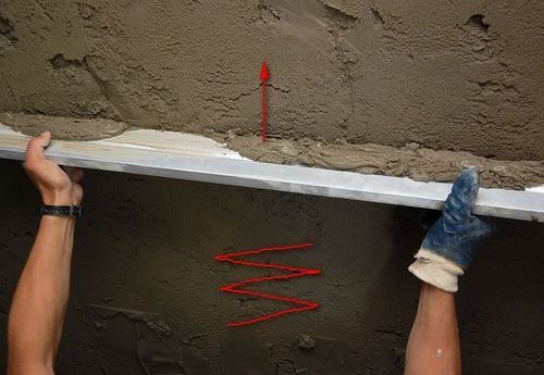 Оштукатуривание фасада: видео-инструкция как штукатурить своими руками, технология ремонта, фото
