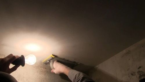 Шпаклевать потолок своими руками: видео-инструкция по шпаклеванию, цена, фото