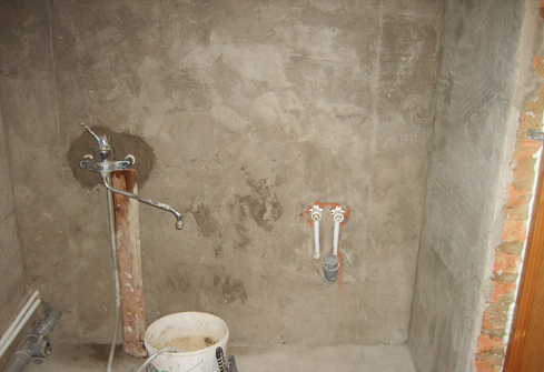 Штукатурка стен в ванной комнате своими руками: чем штукатурить, оштукатурить, видео-инструкция, фото и цена
