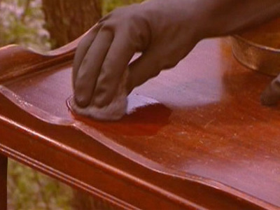 Смывка для старой краски с дерева: инструкция по применению своими руками, видео и фото