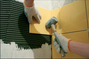 Укладка плитки на краску: можно ли класть плитку на водоэмульсионное покрытие и другие, видео, фото