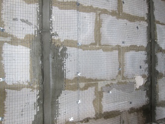 Внутренняя штукатурка стен из газосиликатных блоков: как правильно штукатурить, видео-инструкция по оштукатуриванию своими руками, фото и цена