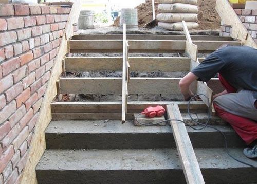 Бетонные ступени для лестниц и крыльца: как сделать, отделка, ремонт