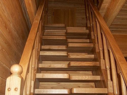 Лестница в деревянном доме: какие фото металлической, размеры и виды проемов, перекрытия входные и санузел