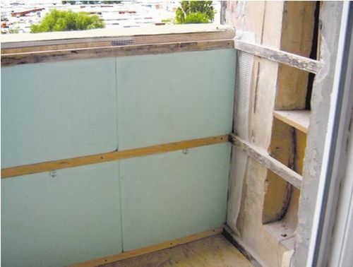 Обшивка балкона вагонкой деревянной: пошаговая видео-инструкция по монтажу своими руками, технология, порядок отделки, цена, фото