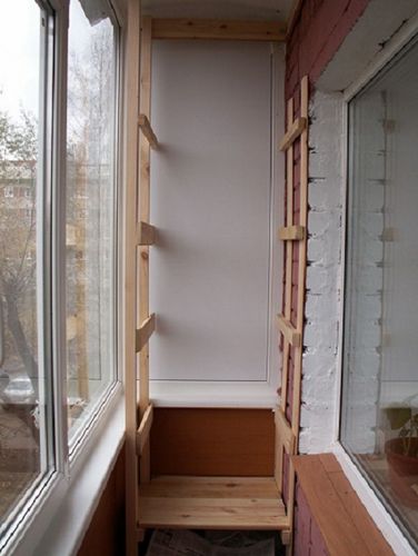 Стеллаж на балкон своими руками: металлический, деревянный, универсальный для рассады