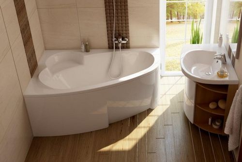 Угловая ванна: размеры маленькой ванной комнаты, небольшие виды, 120 на 90 стальные, стандартный метр