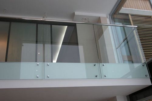 Варианты балконных ограждений фото, высота ограждения балкона