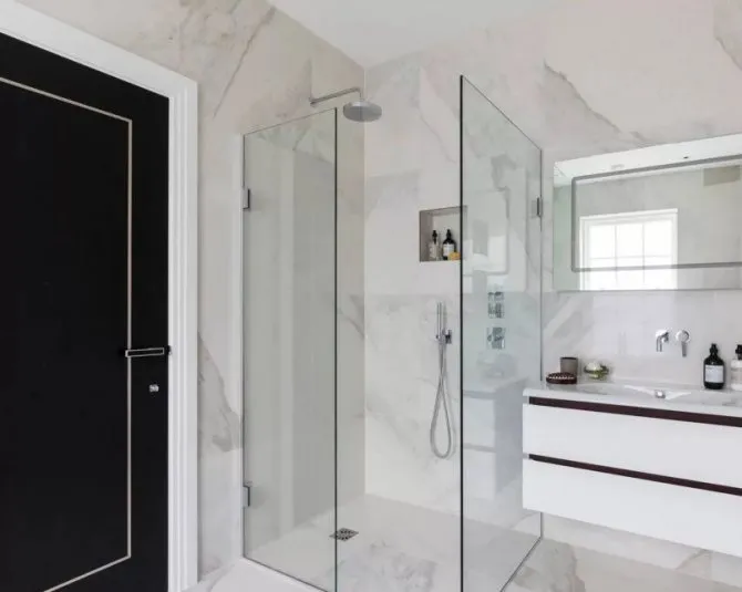 Дизайн интерьера маленькой ванной комнаты с душем (60 фото)