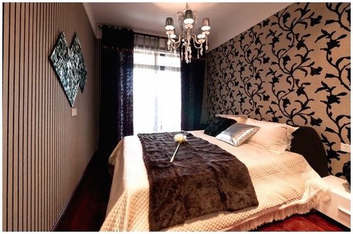 Дизайн обоев для спальни: поклейка покрытий в маленьком помещении, сочетание двух видов, видео, фото