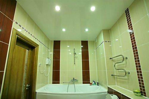 Чем отделать потолок в ванной - варианты отделки, обзор материалов