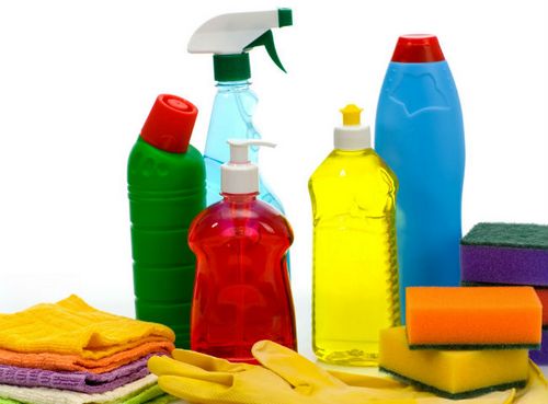 Как помыть натяжной потолок: эффективные средства, методы чистки.
