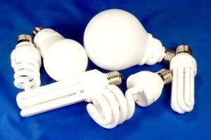 Как установить или поменять галогеновые лампочки для подвесного потолка своими руками: видео и фото инструкция