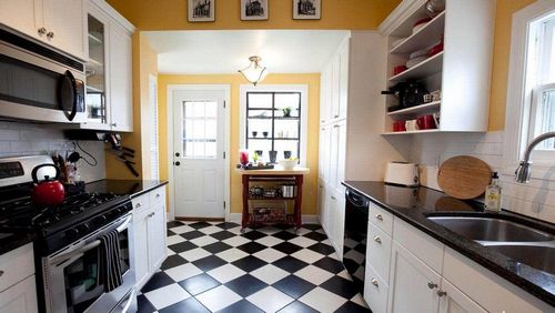 Какую плитку выбрать на кухню на пол: напольная плитка, как выбрать, какая лучше, как подобрать, фото, видео