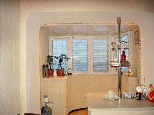 Кухни для кухни с балконом – полезные советы по обустройству пространства