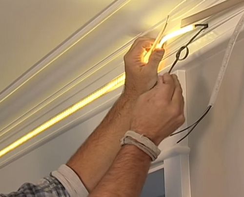 Настенные светодиодные светильники: бра для внутреннего освещения дома, LED-лампы на стену с датчиком движения, как выбрать диодную ленту для комнаты