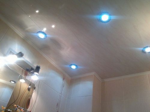 Потолочные светильники для ванной комнаты своими руками