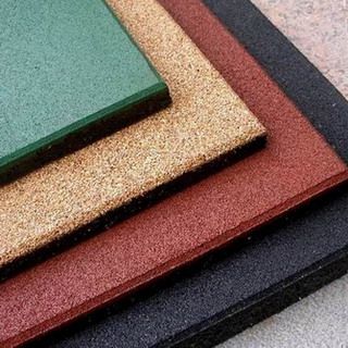 Синтетические материалы для покрытия полов: напольное покрытие из линолеума, плитки и синтетических ковров
