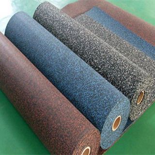 Синтетические материалы для покрытия полов: напольное покрытие из линолеума, плитки и синтетических ковров