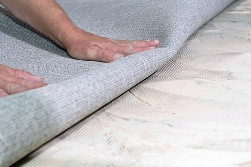 Укладка ковролина: покрытие для пола и монтаж своими руками, как уложить и класть, положить и стелить бетон