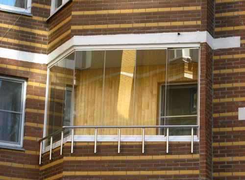 Установить окно на балкон