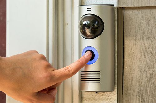 Видеозвонок на дверь в квартиру: виды беспроводных и проводных электронных дверных звонков с камерой на входную дверь, как сделать правильный выбор